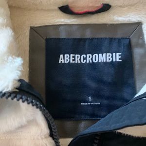 Abercrombie eyelash jacket in excellent condition. Worn once.